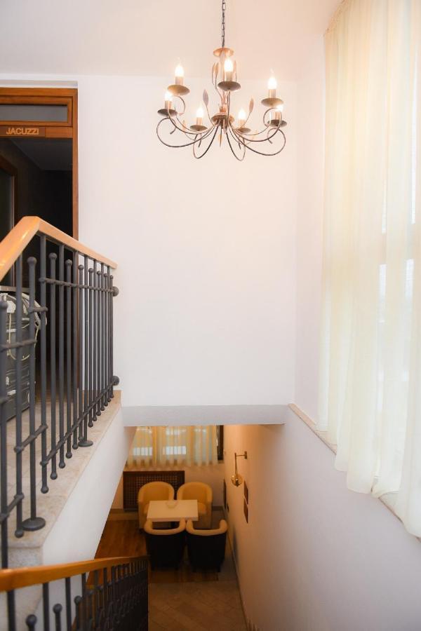 Hotel Marshal Nikšić Exteriér fotografie