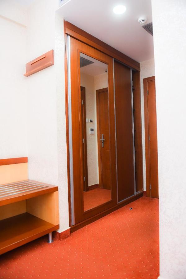Hotel Marshal Nikšić Exteriér fotografie