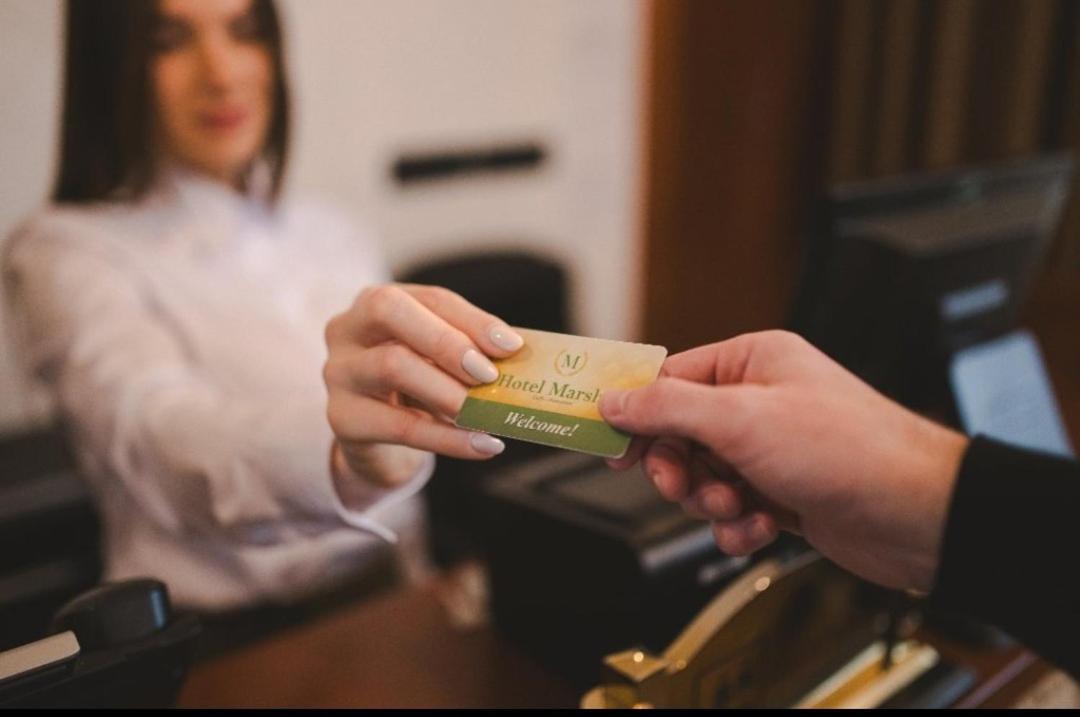 Hotel Marshal Nikšić Exteriér fotografie