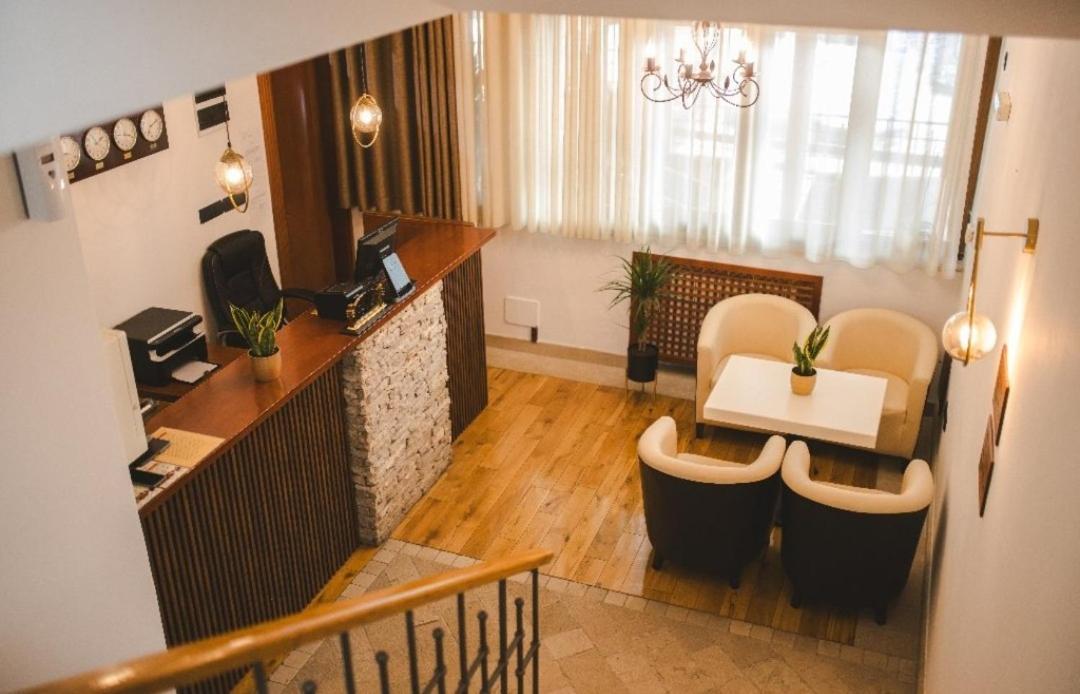 Hotel Marshal Nikšić Exteriér fotografie